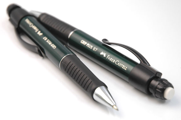 

Карандаш механический 0.7 GRIP PLUS