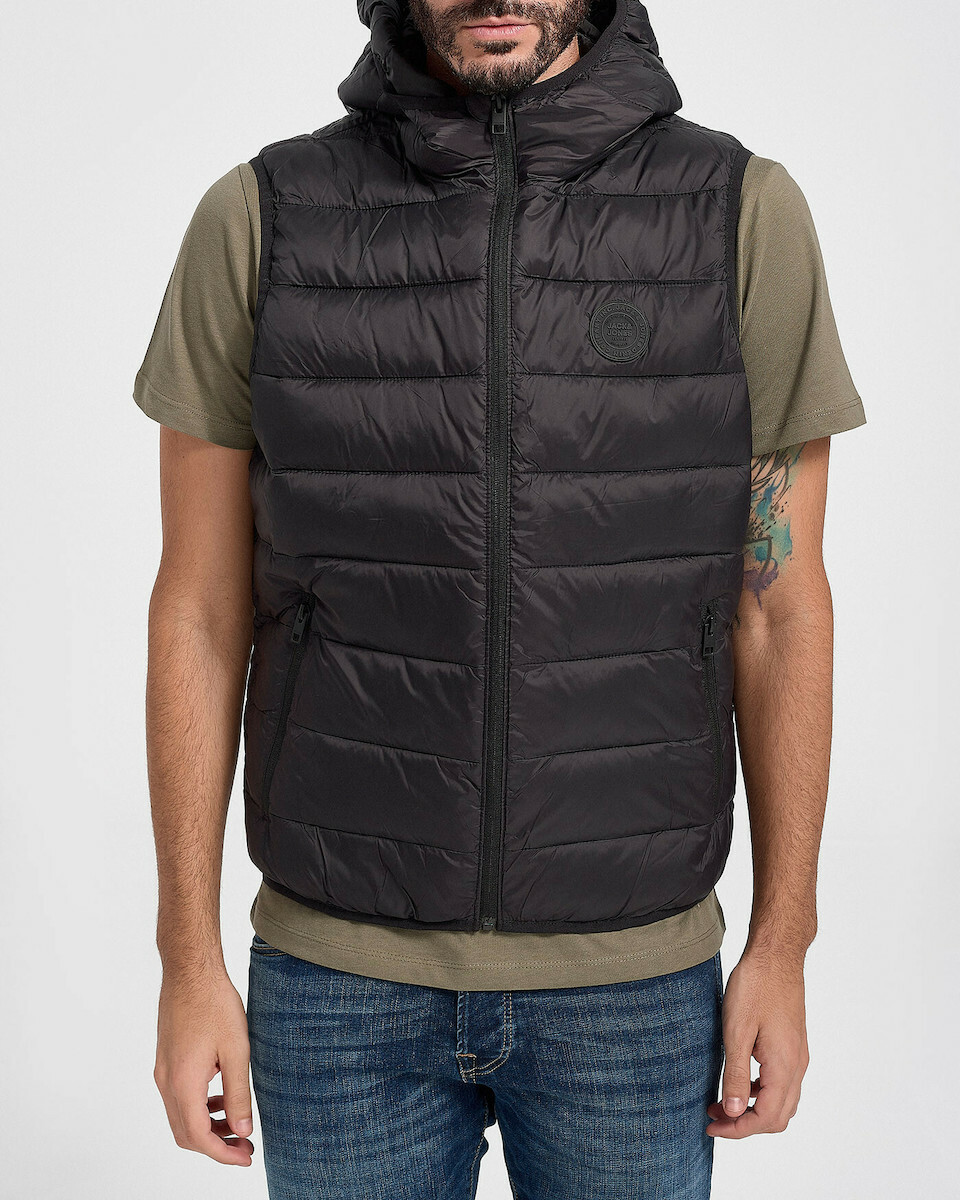 

Жилет Jack & Jones JJEMAGIC BODY WARMER HOOD 12173753 Black M черный