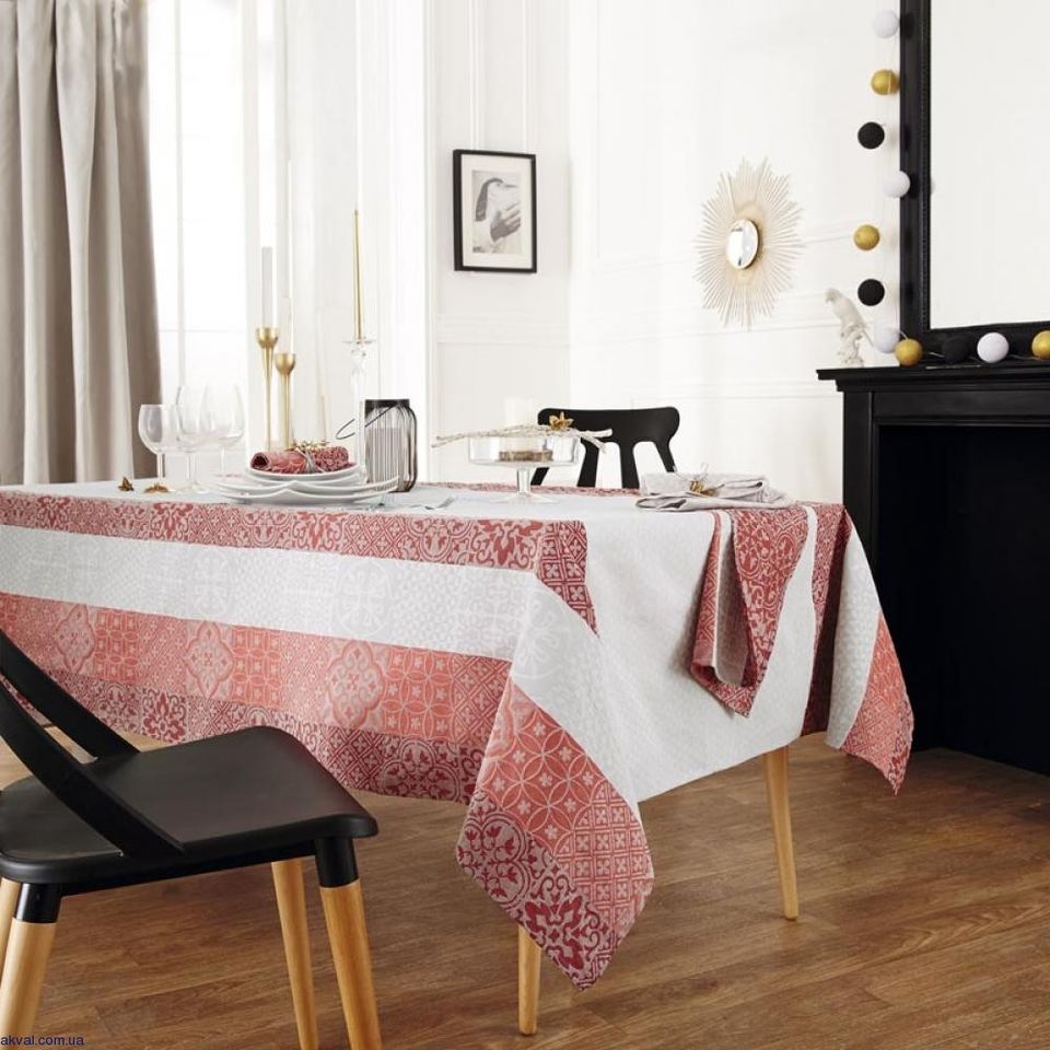 

Скатерть Tradi linge Mosaic Rubis 150х300см 1132050