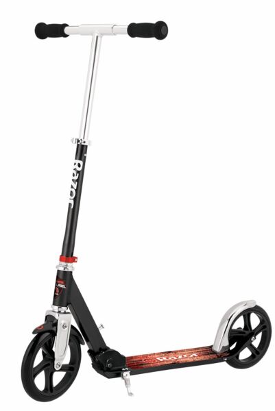 

Самокат для взрослых Razor A5 Lux Black - 314390