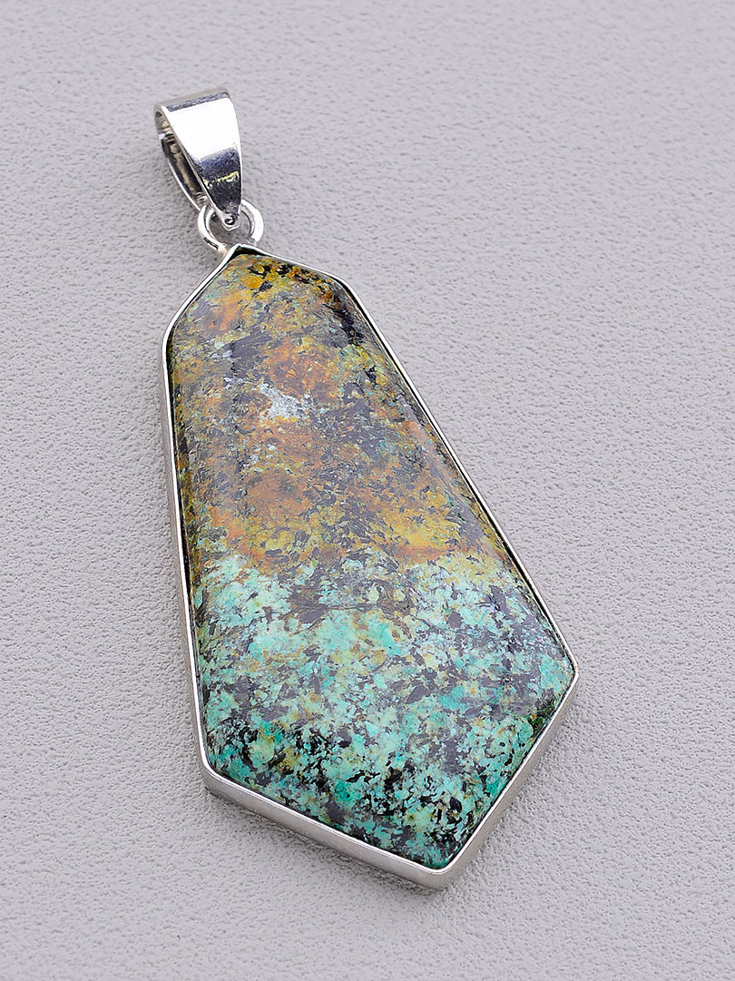 

Кулон с Яшмой Sunstones 40x22мм. 079229