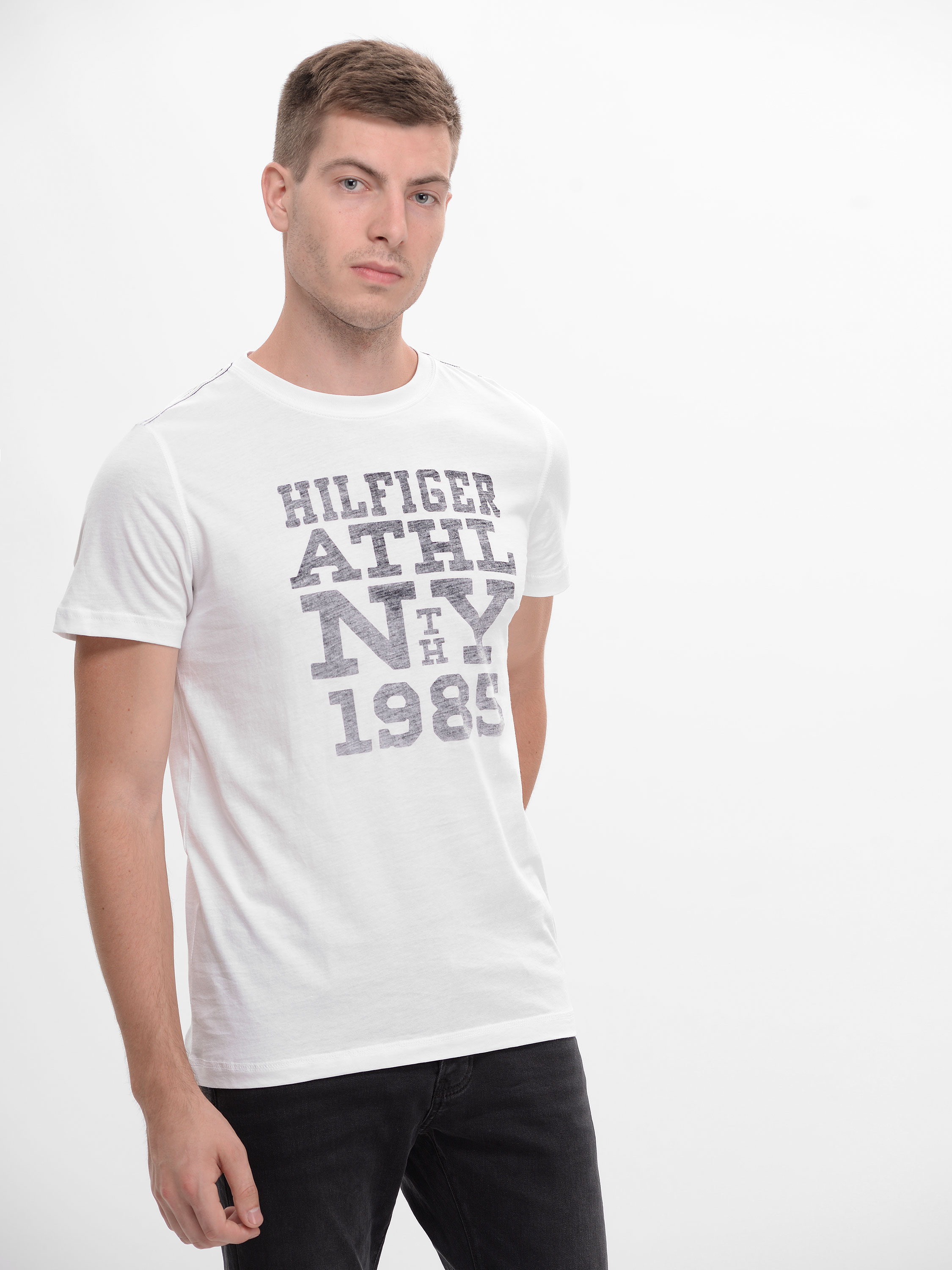 

Футболка Tommy Hilfiger 9134.2 L (48) Белая
