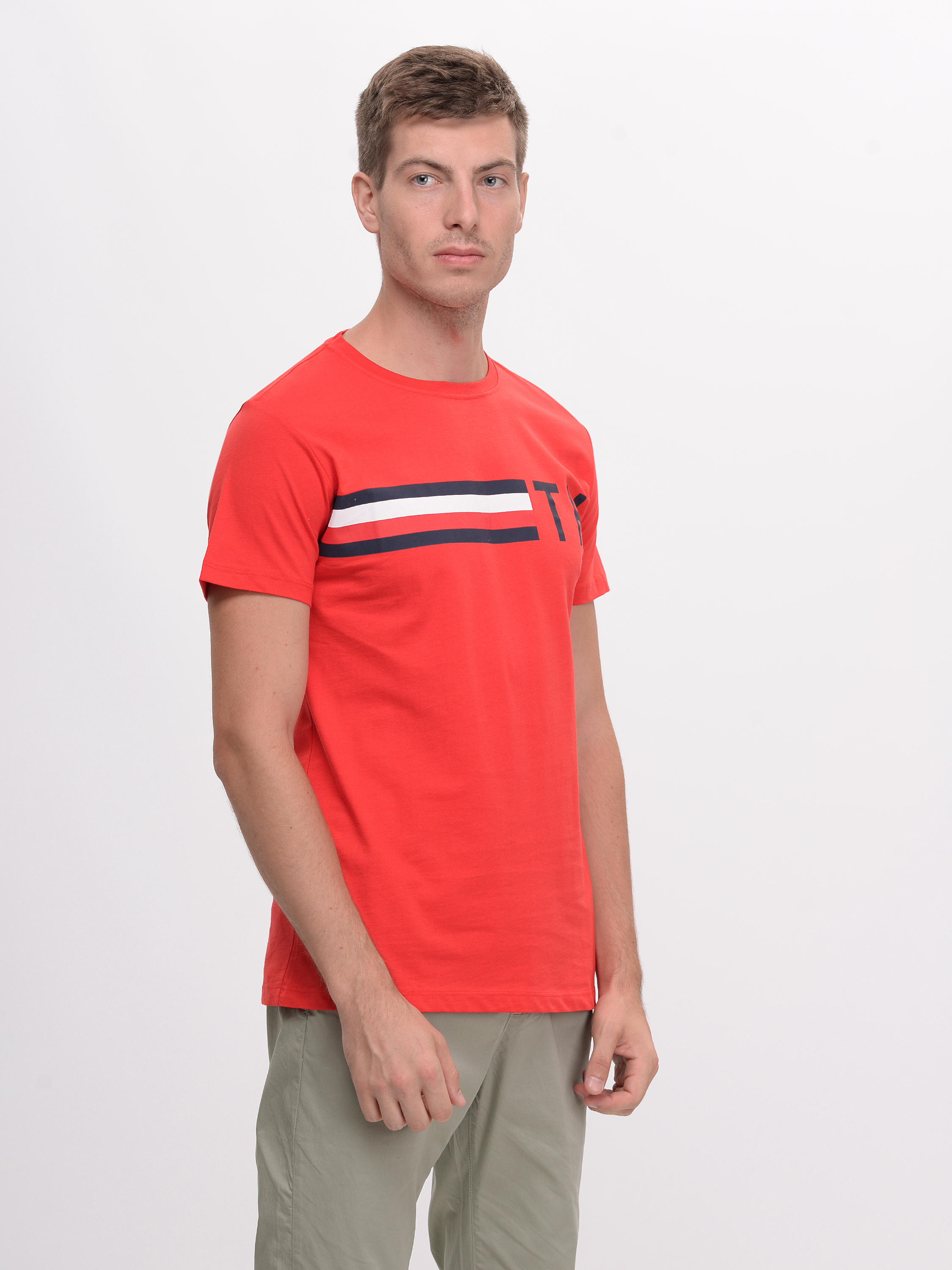 

Футболка Tommy Hilfiger 9627.2 L (48) Красная