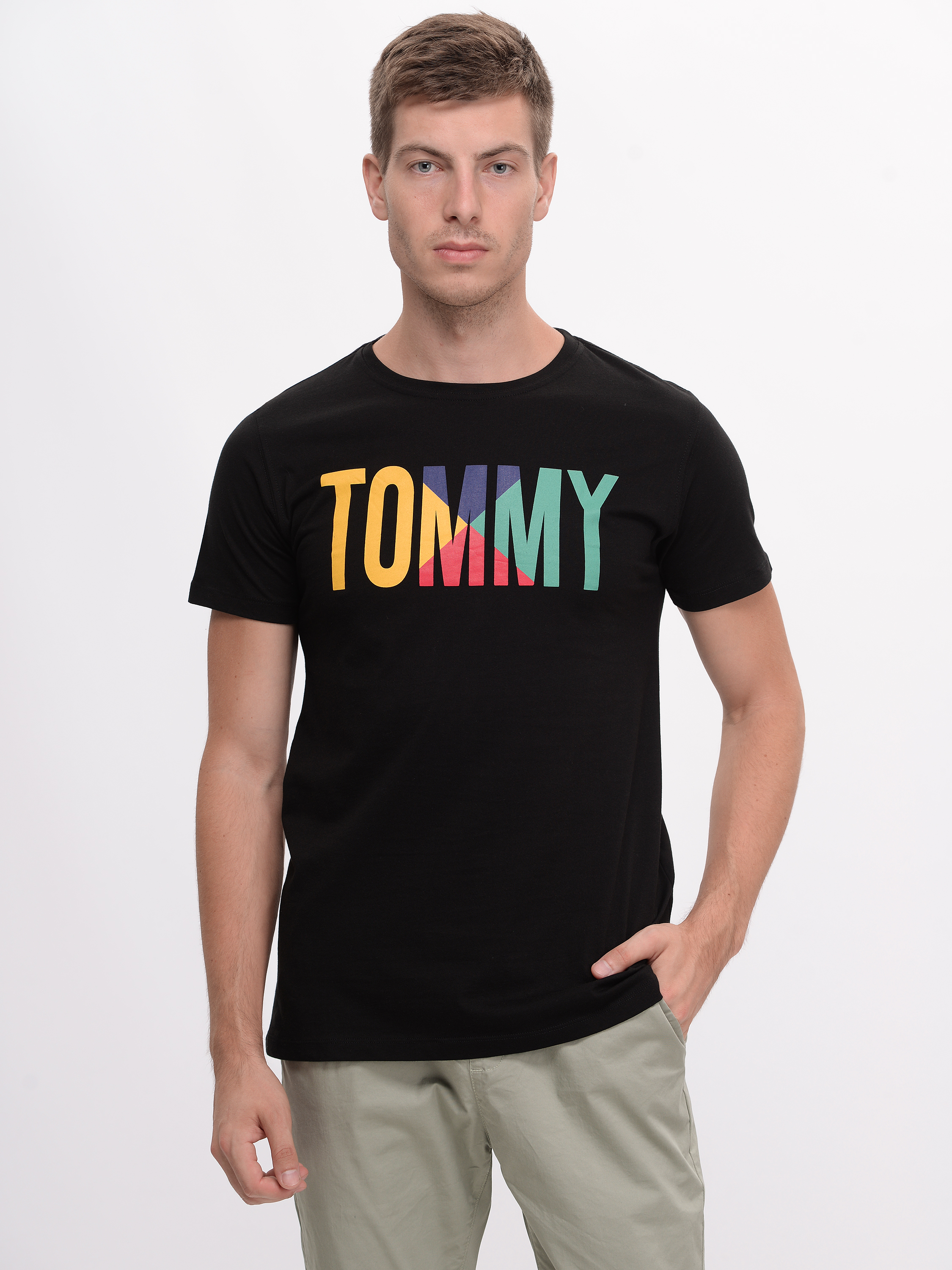 

Футболка Tommy Hilfiger 9735.1 S (44) Черная