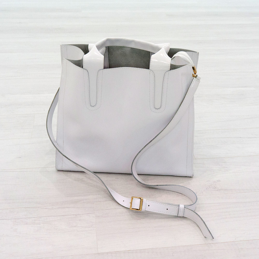 

Сумка из натуральной кожи Woman's heel белая (К-290)