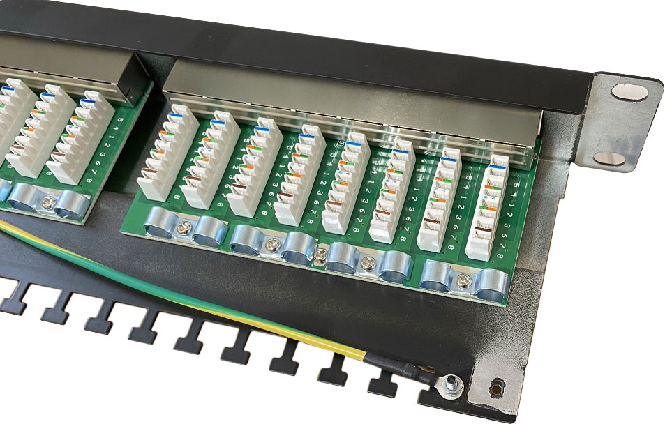 

Патч-панель Atcom 24xRJ-45 19" 1U 24 порти CAT6 FTP складена