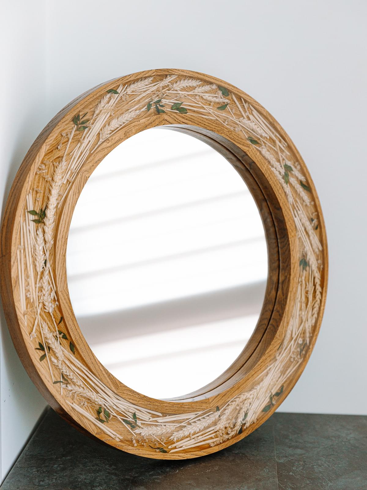 

Зеркало Luxury Wood деревянное круглое 70см с эпоксидной смолой Колоски