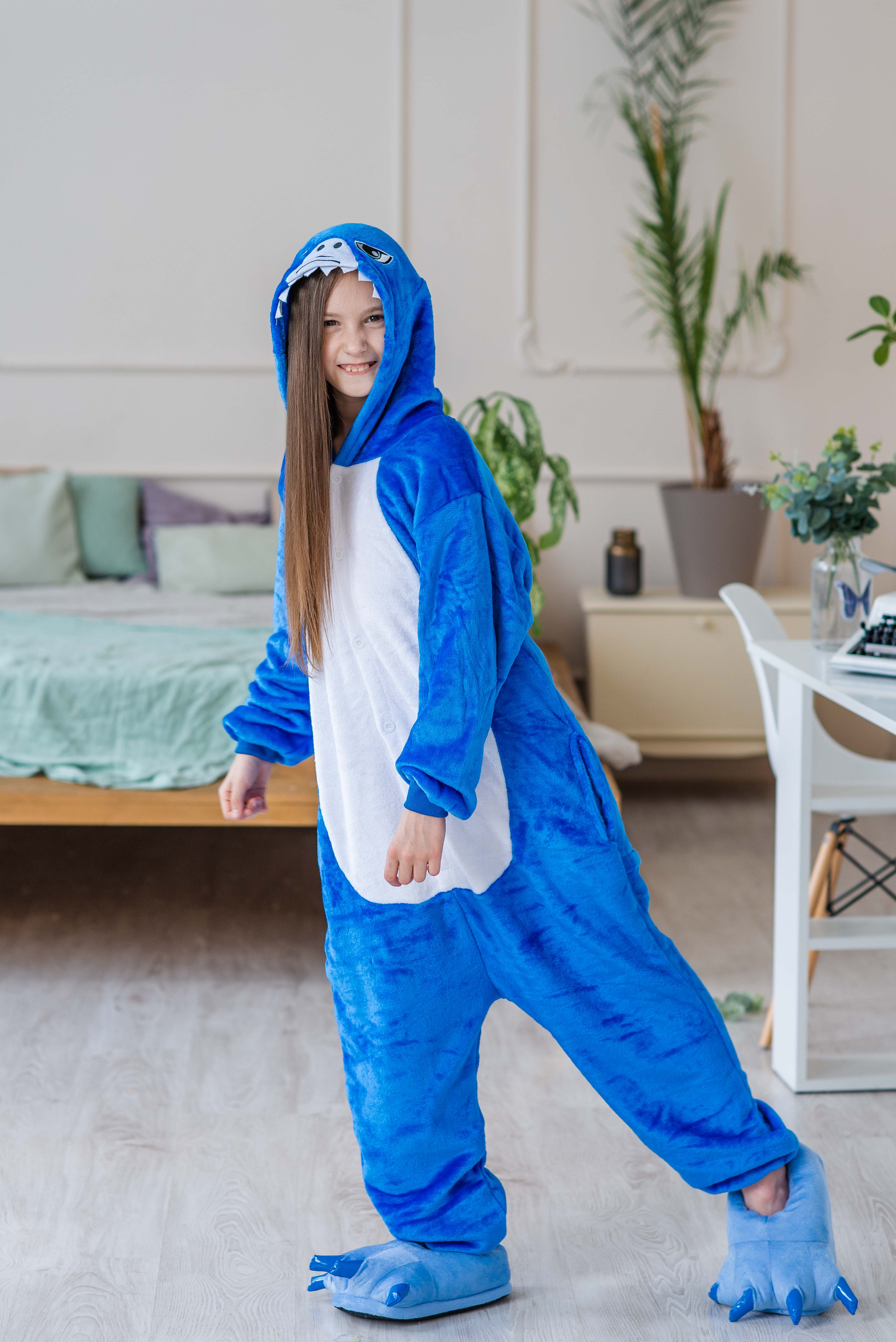 

Пижама Кигуруми взрослая BearWear Акула L 165 - 175 см Синий (K1W1-0005-L)