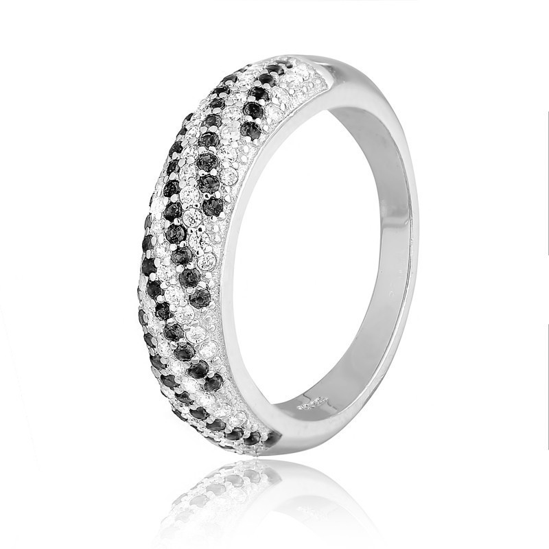 

Серебряное кольцо с фианитом Silvex925 К2ФО/803 - 18,5