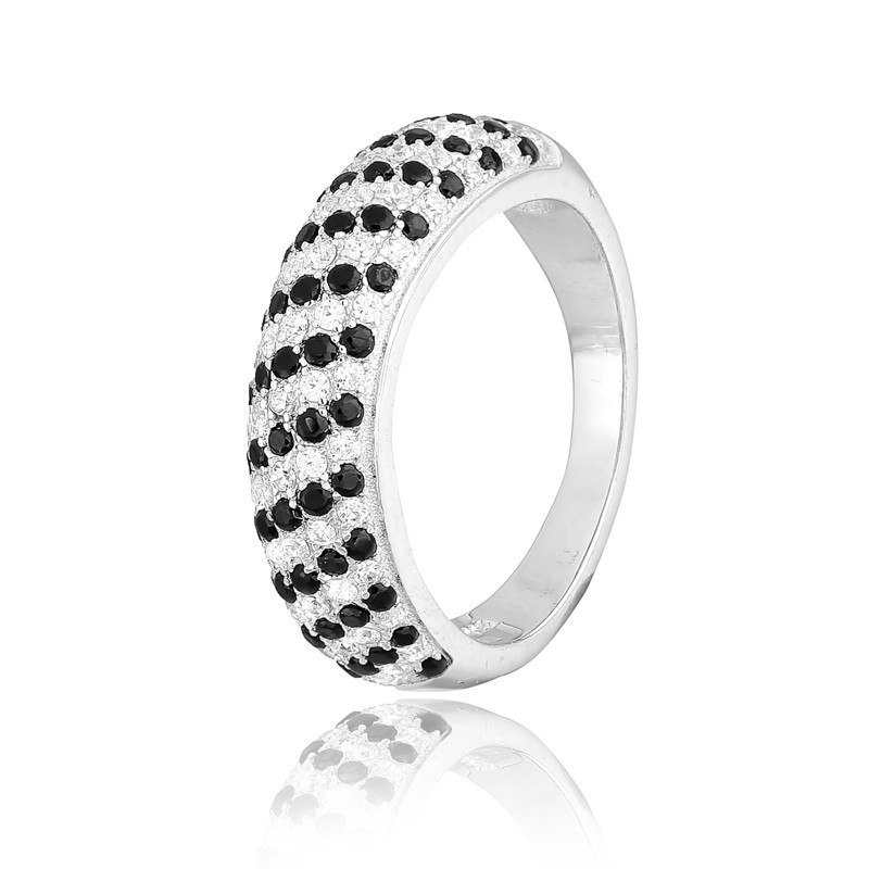 

Серебряное кольцо с фианитом Silvex925 К2ФО/801 - 19,5