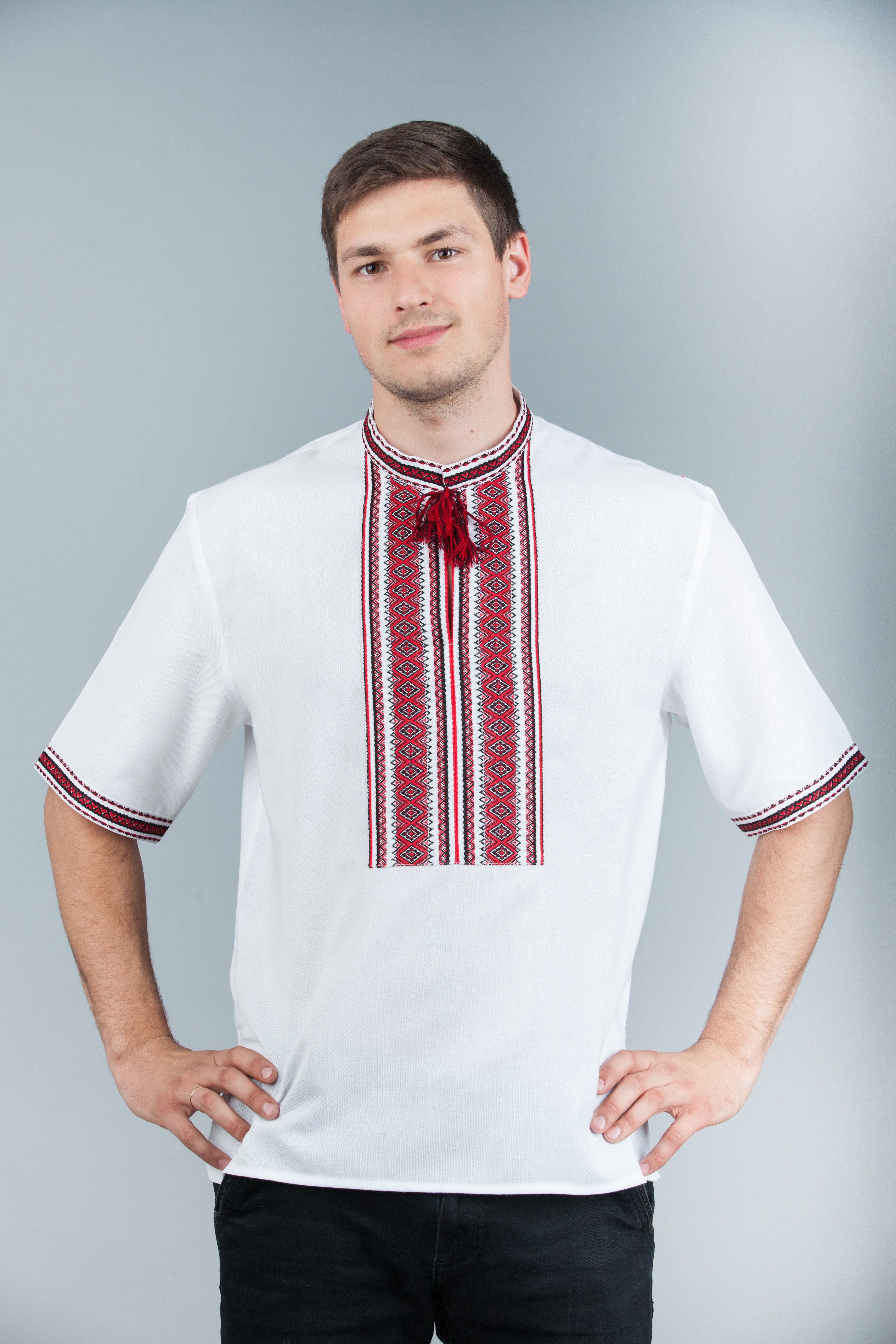 

Вишиванка українська чоловіча 44 UKR-2105 UkrGlamour