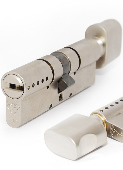 

Цилиндр MUL-T-LOCK Interactive+ 110 мм ключ/тумблер никель сатин