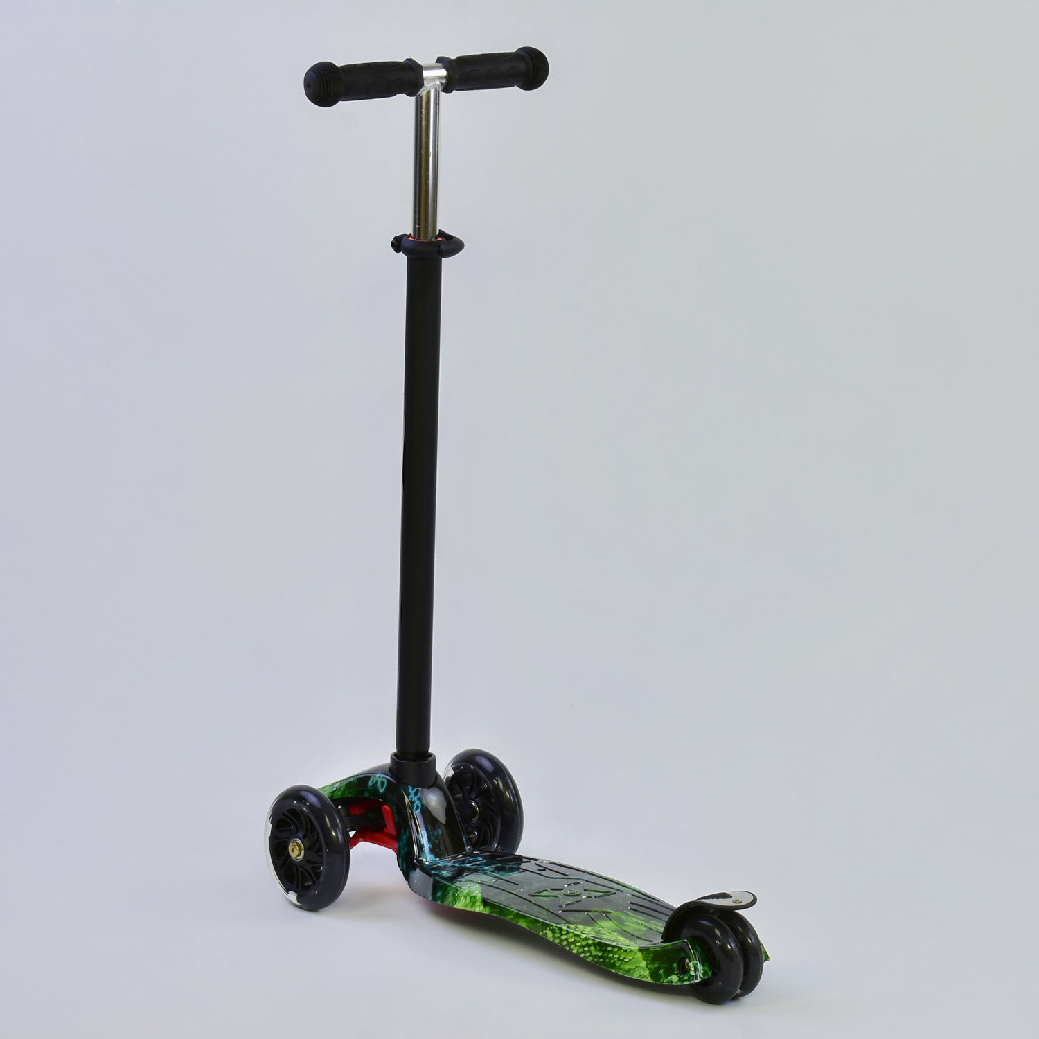 

Детский самокат Best Scooter Maxi 779-1317 с светящимися колесами с настройкой по росту