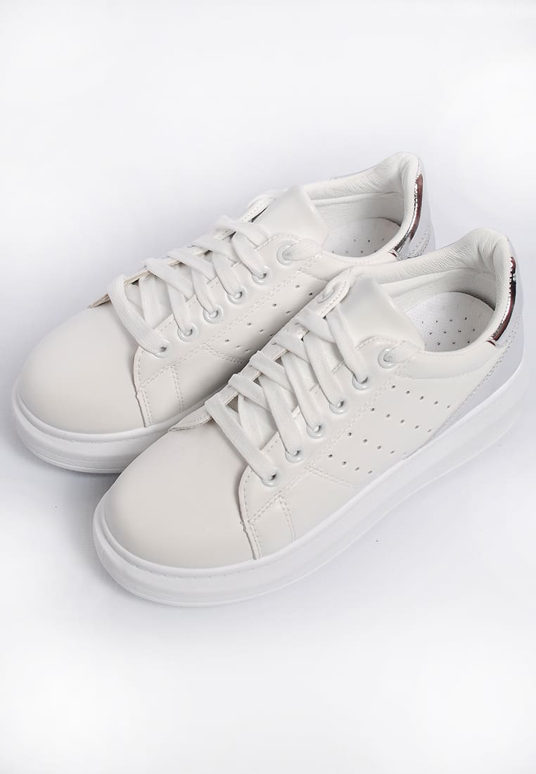 

Кроссовки Fashion 37-111 белый 40