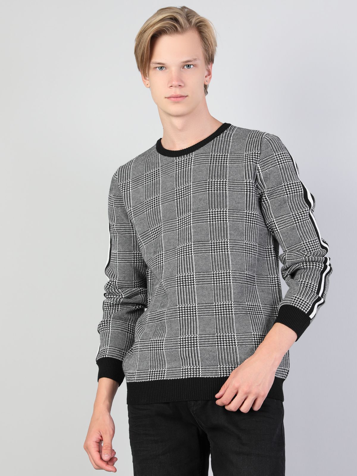 

Джемпер Colin' CL1045876BLK, Джемпер Colin's CL1045876BLK S
