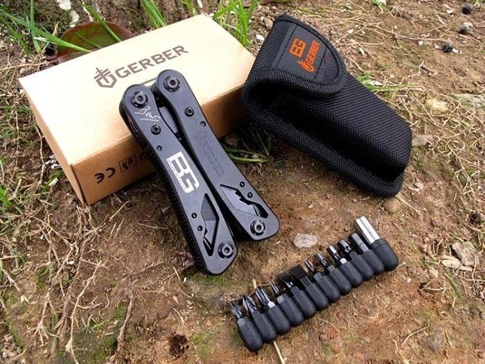 

Мультитул Gerber Bear Grylls 14 в 1 с набором бит