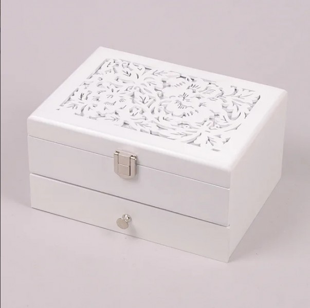 

Шкатулка для бижутерии Flora 26564