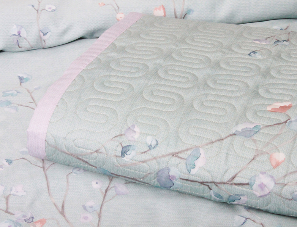 

Покрывало Luxury Linens Dorkas 240х260 + Наволочки 50х70 2 шт