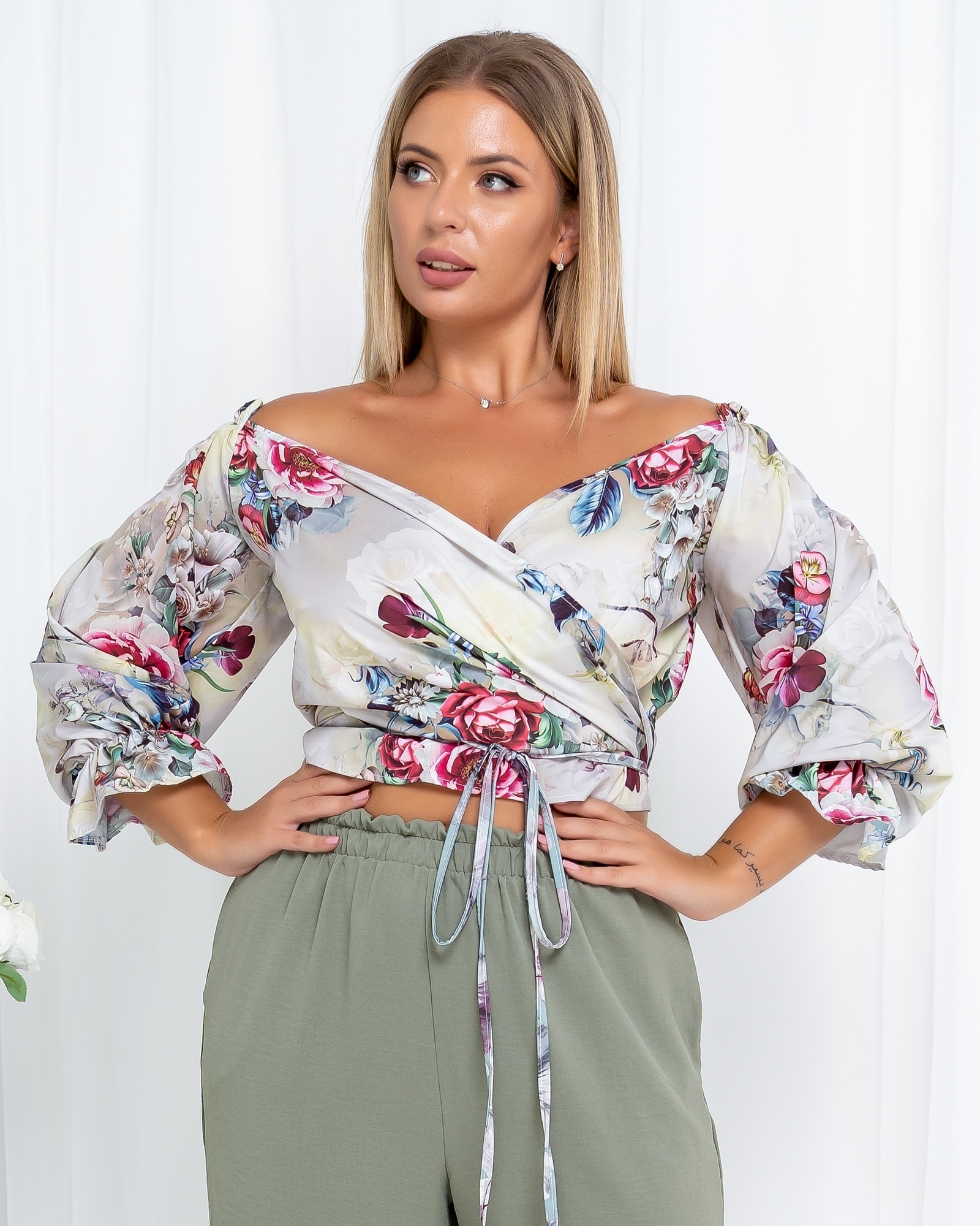 

Блуза на запах Цветы Modnicy 0319 50-54