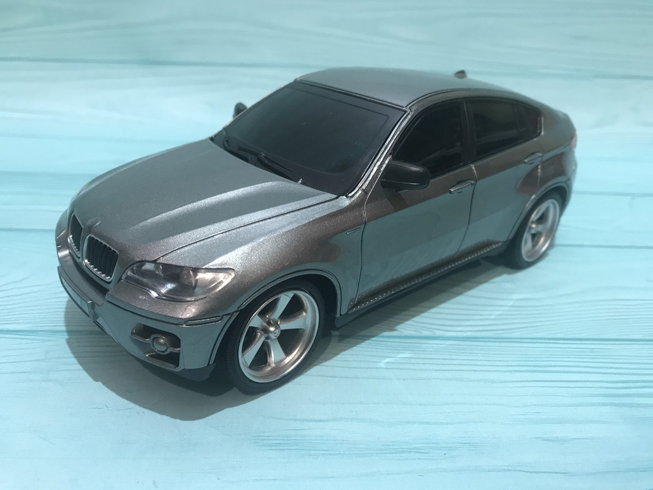 

Машинка на пульте радиоуправления Limo Toy АвтоСвіт 2205 Серая Аккумулятор (AS-2205)