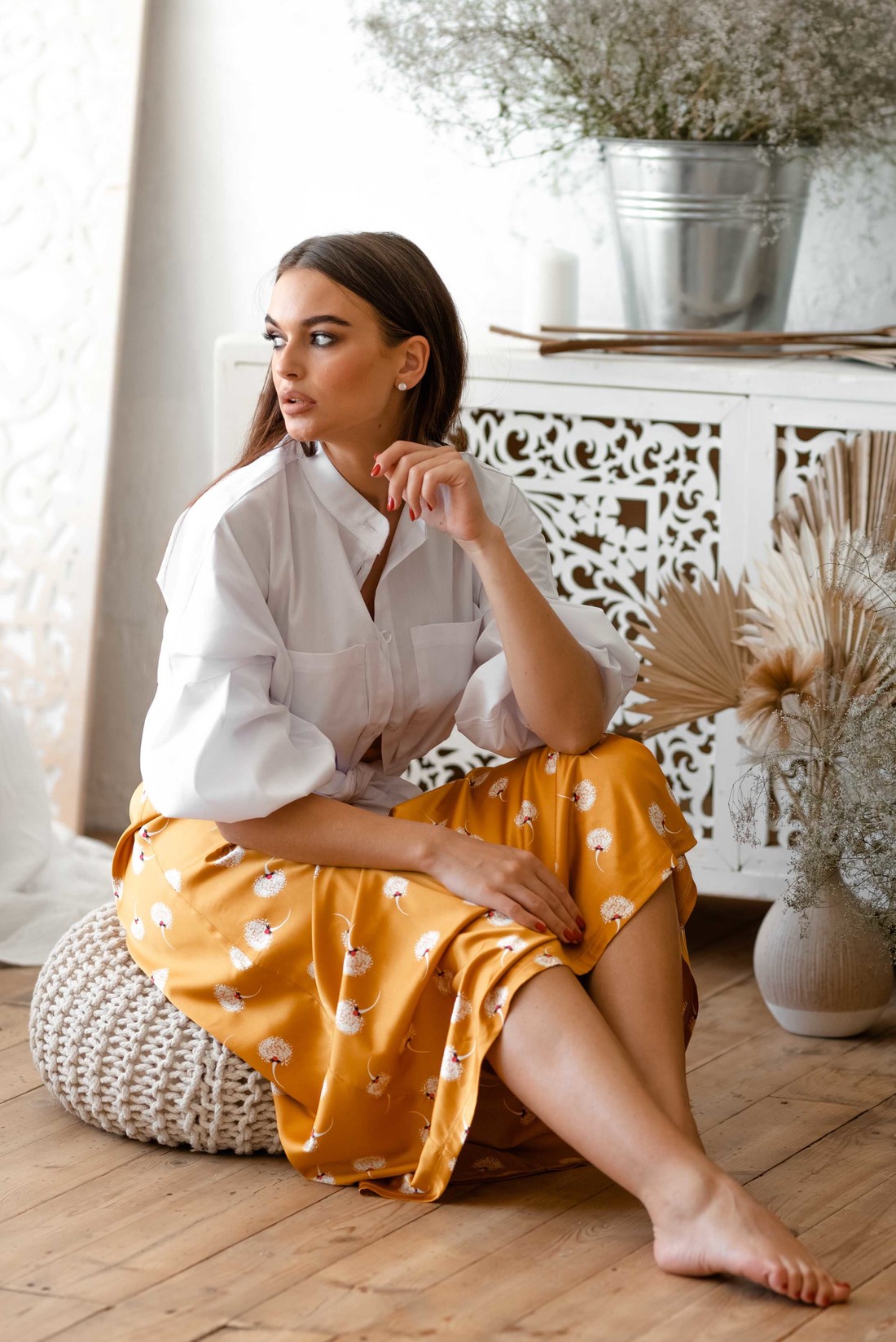 

Женская Rimari повседневно-нарядная рубашка Шарлони цвет белый 42 (РУ 0420 белый)