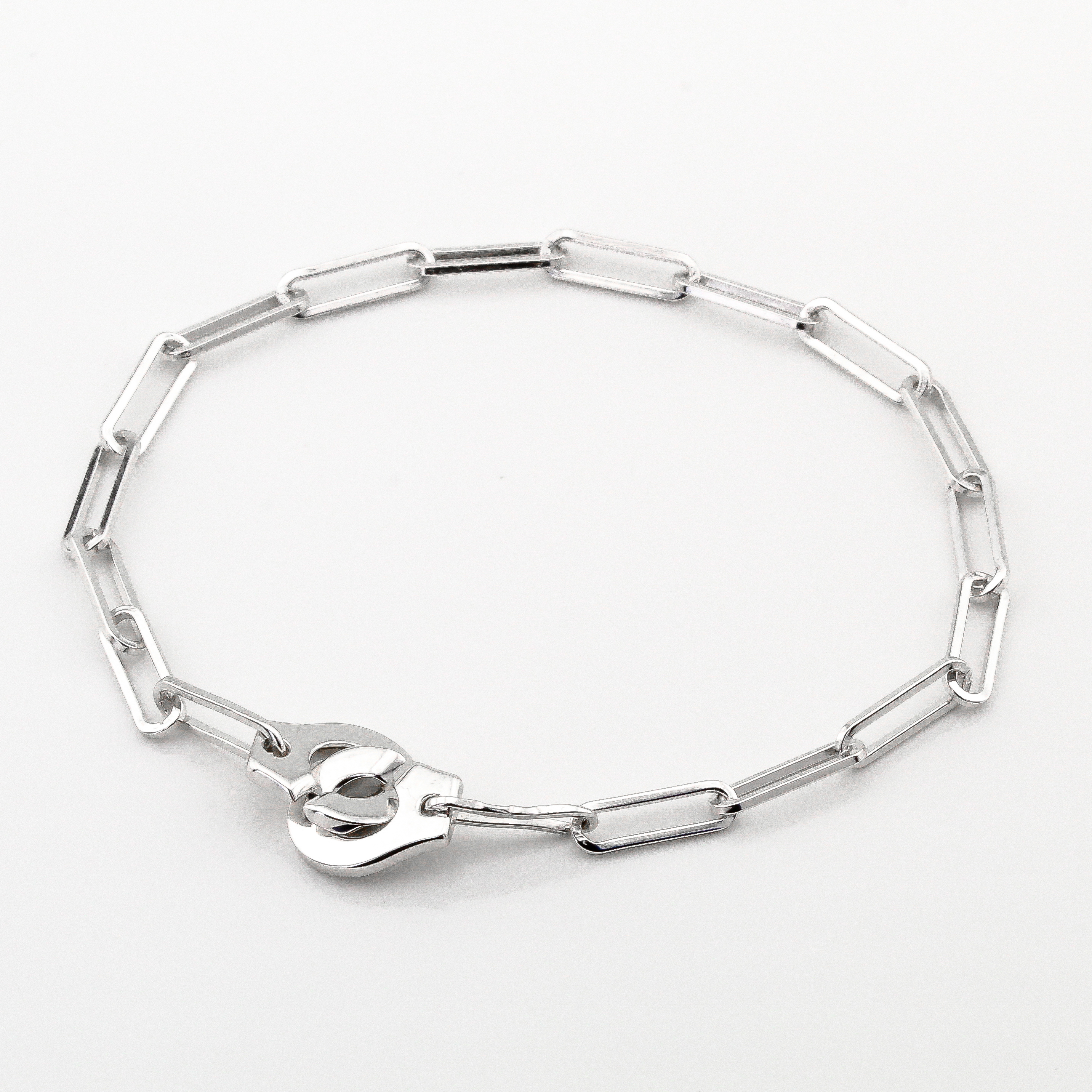 

Серебряный браслет Наручники B15638 Диамант, 19 размер