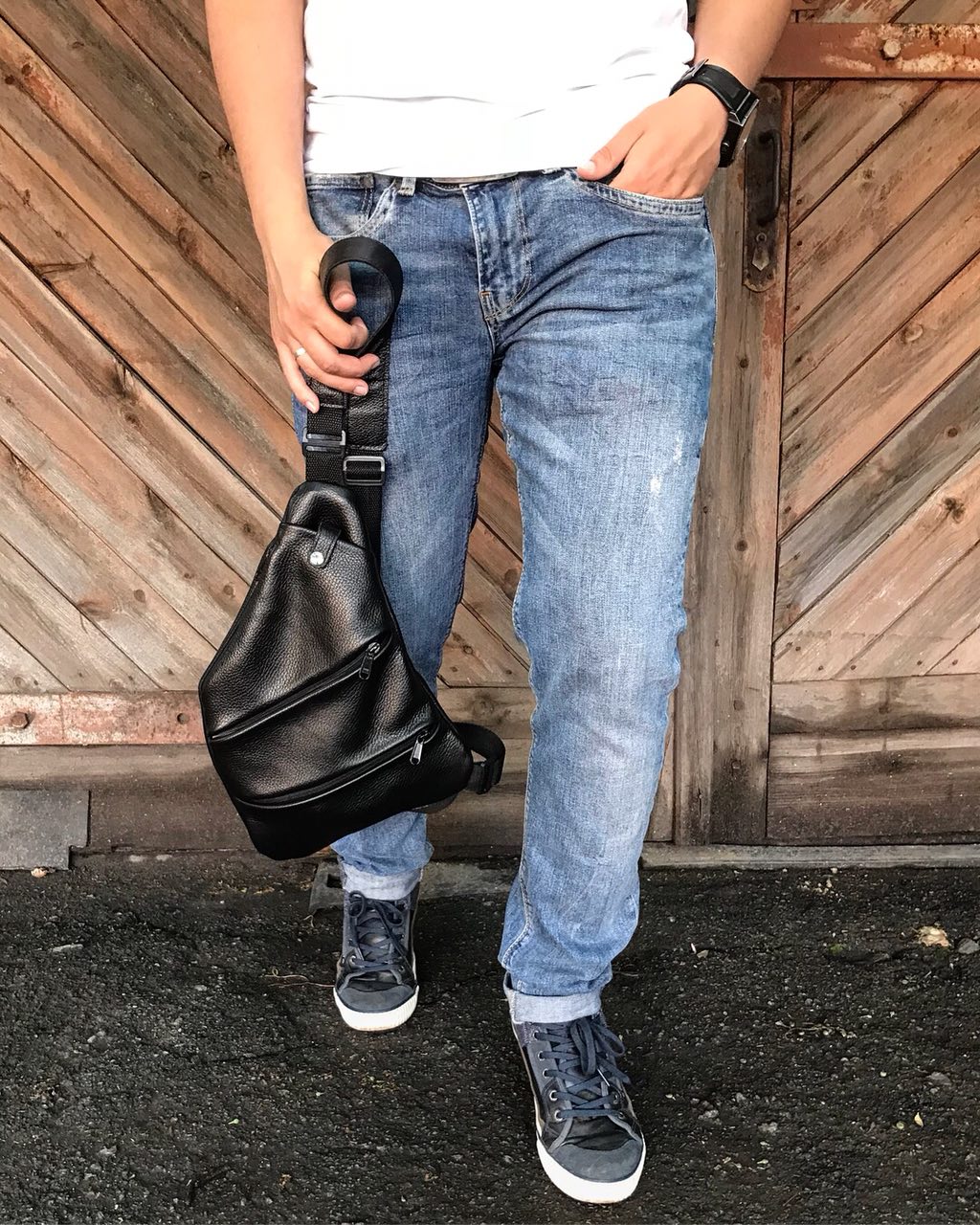 

Сумка Bagster из натуральной кожи через плечо, мессенджер
