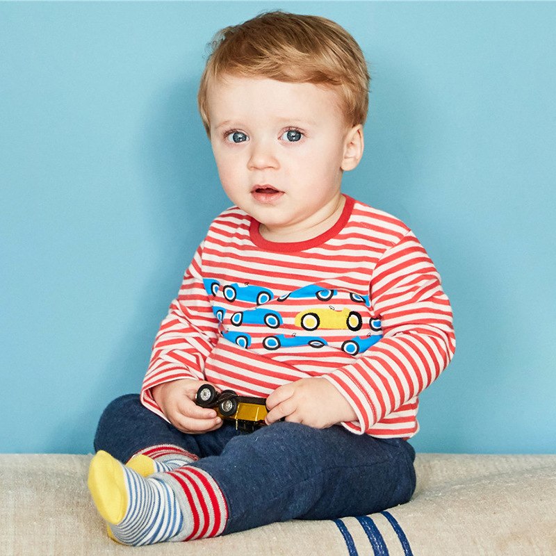 

Костюм 2 в 1 для мальчика Гонки Little Maven (128 см) Красный (48784)