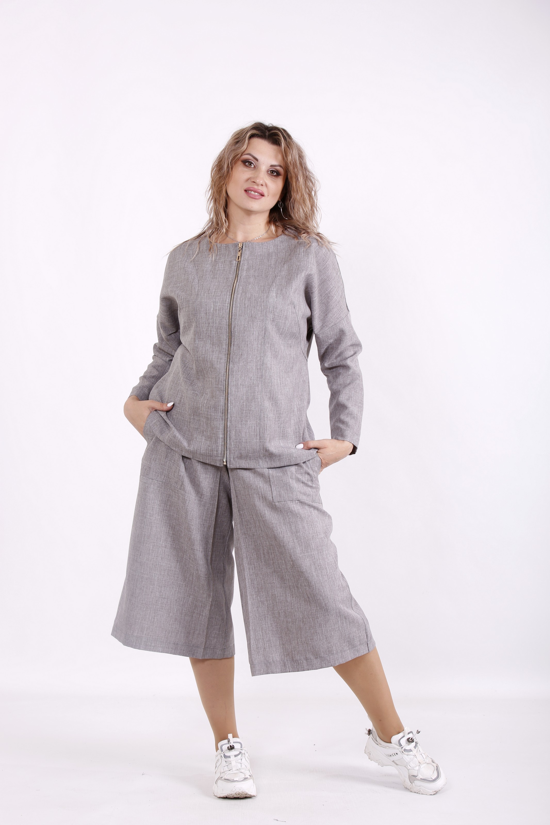 

Комплект: капри и жакет GARRY-STAR 01595-1  Серый, Комплект: капри и жакет GARRY-STAR 01595-1 60 Серый