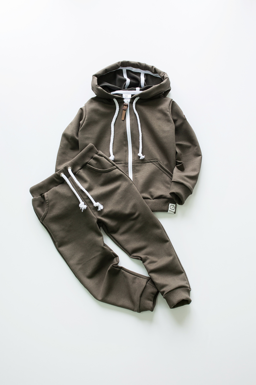 

Спортивный костюм Little Bunny (кофта + штаны) 104см Оливковый