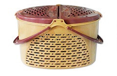 

Переноска пластиковая Пикник бежевая, средняя, 45х31х25 см
