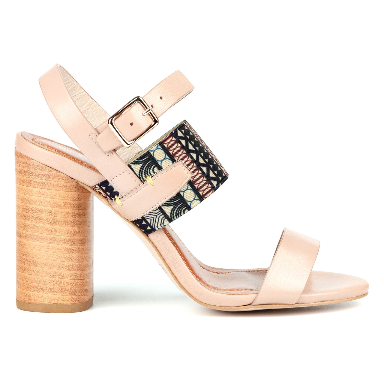 

Босоножки Woman's heel 37 бежевые (О-839)
