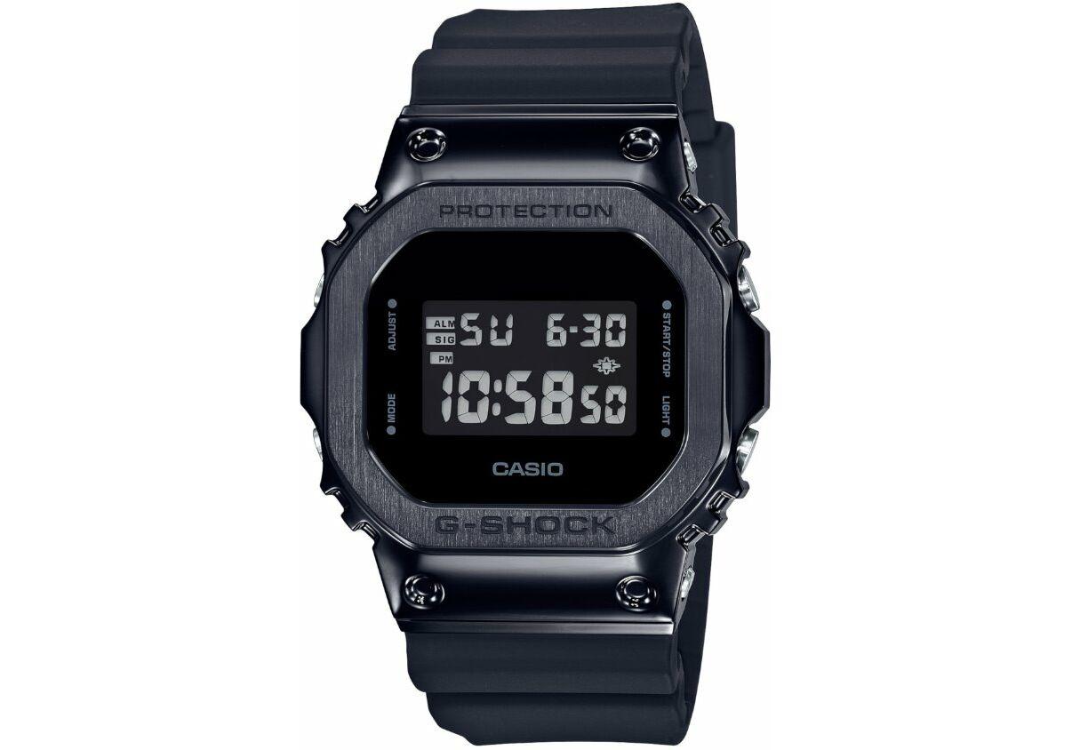 

Мужские часы Casio GM-5600B-1ER