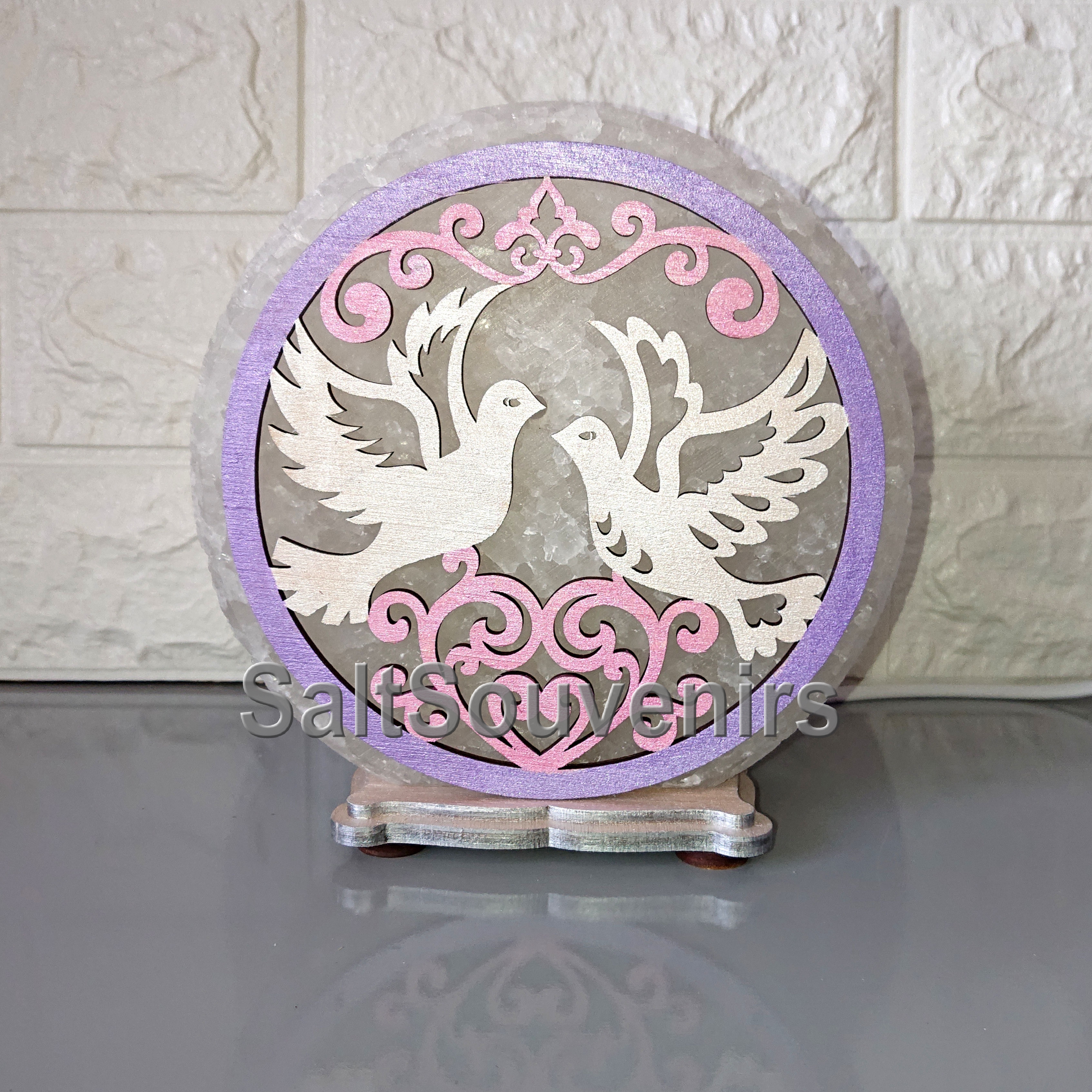 

Соляной светильник EcoDecorLamp Собака Голуби цветная