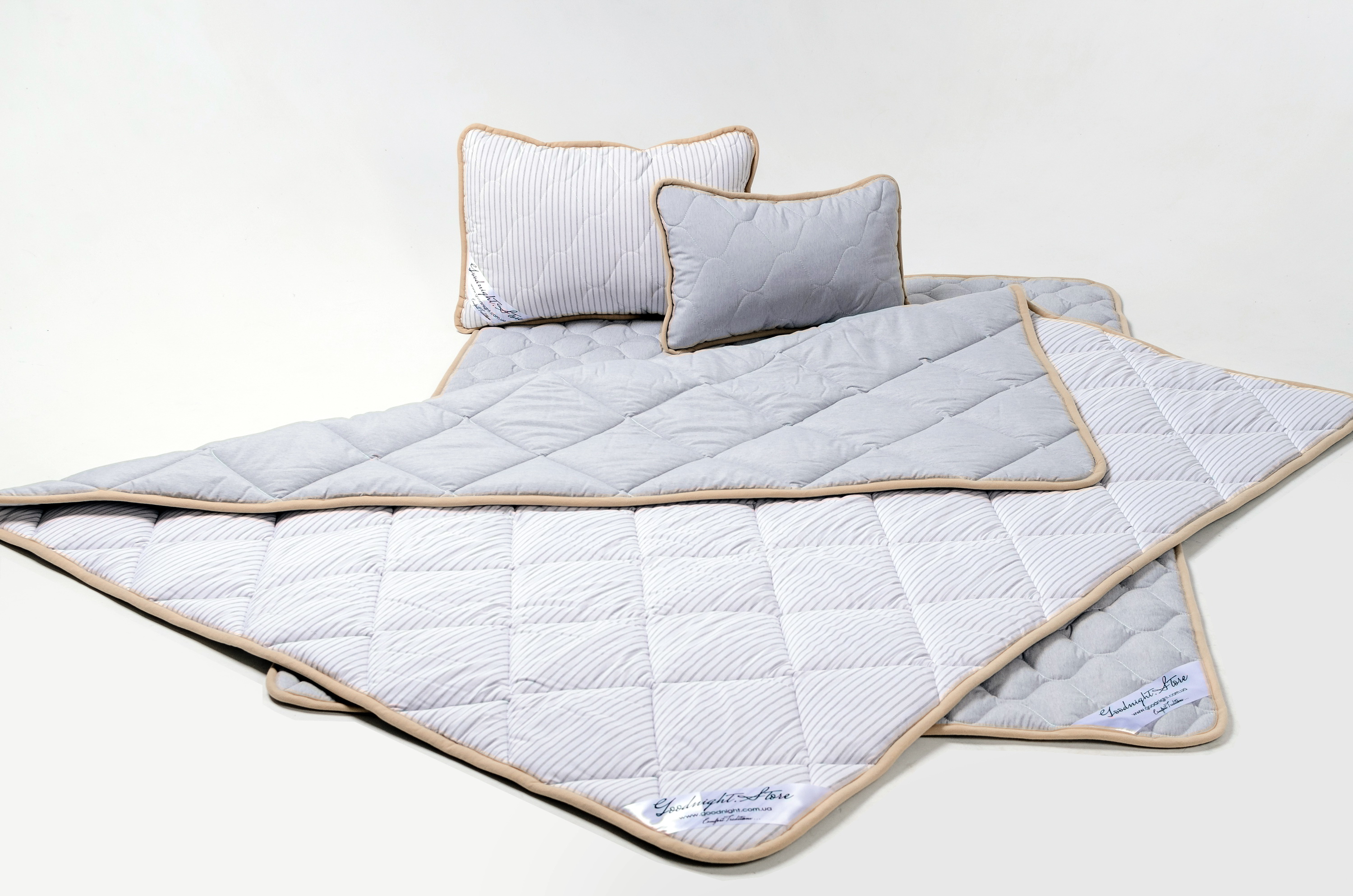 

Комплект односпальний 2 в 1 Goodnight.Store (Standart, Ковдра 140х200 + Подушка 40х60) з овечої вовни Мериносу всесезонний сірий / білий у смужку