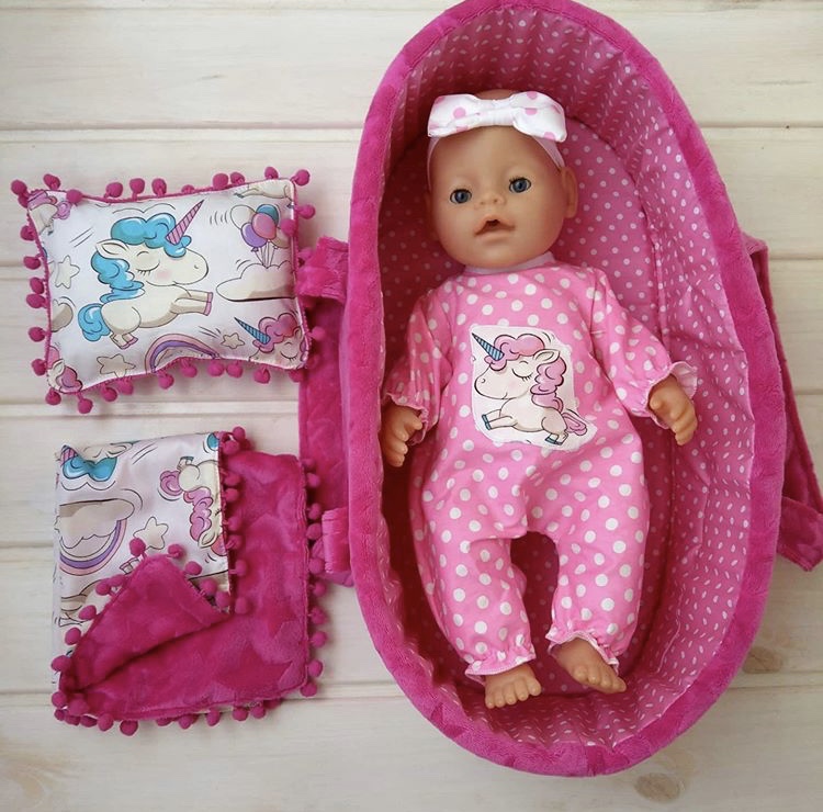 

Сумка-переноска (кокон, люлька) с постелью для куклы Baby Born Toys Розовые Единороги и комплект Одежды Ручная работа 1212