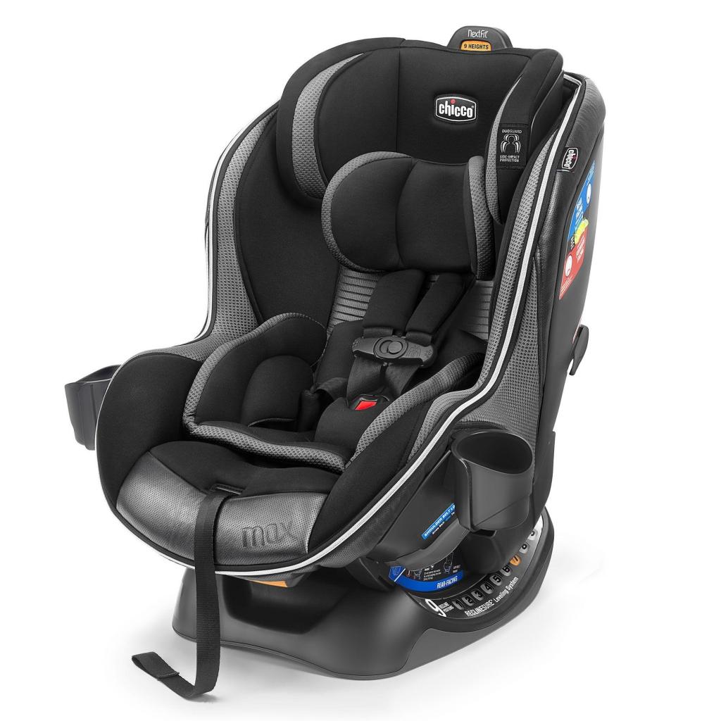 

Автокресло Chicco NextFit ZIP MAX Черно-серое (79749.97)