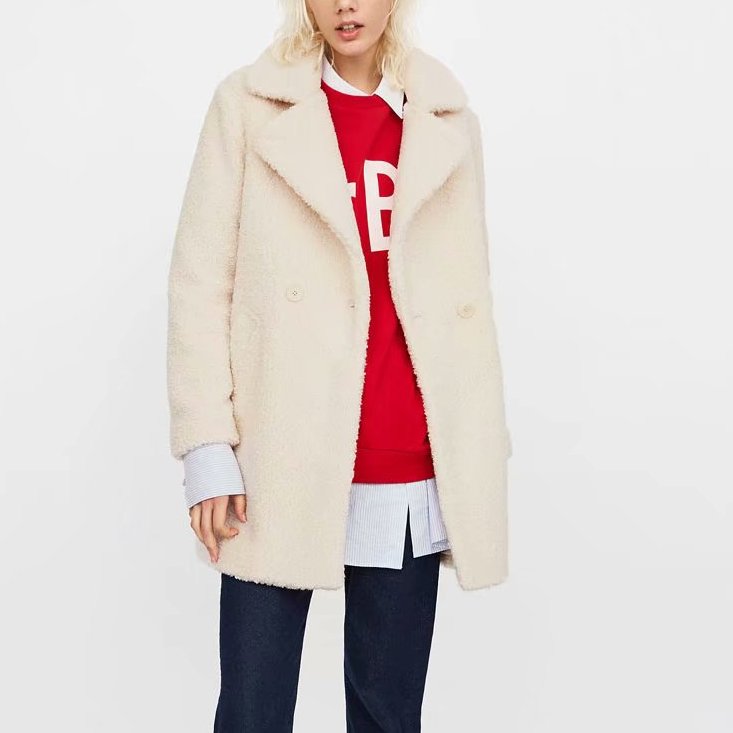 

Пальто женское двубортное из искусственного меха White warmth Berni Fashion (One Size) Белый