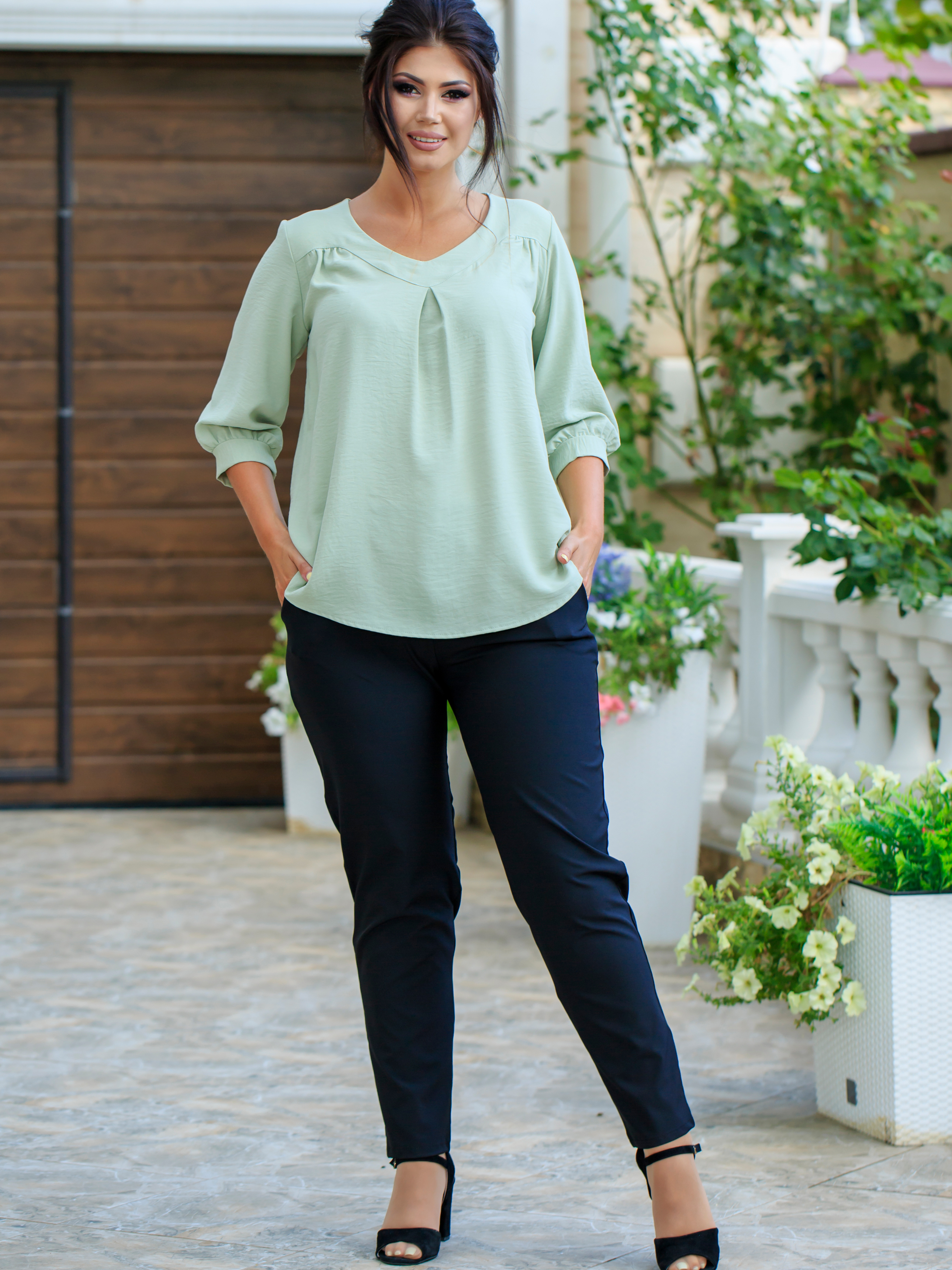 

Костюм MANOVI 314 52-54 Фисташковый