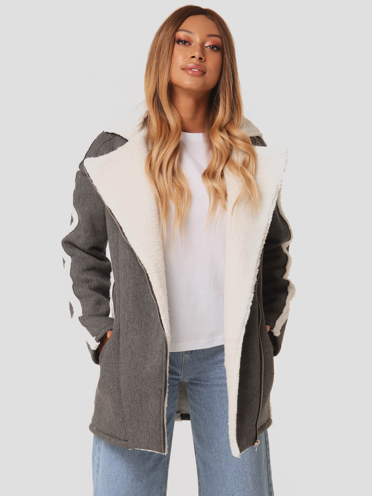 

Дубленка Katarina Ivanenko KI01639-O20S XL-XXL Серая