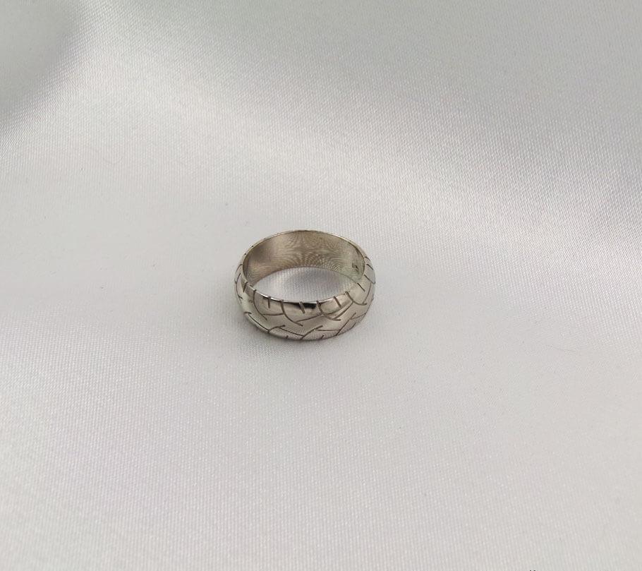 

Кольцо шина Maxi Silver 5224 ZL, размер 17