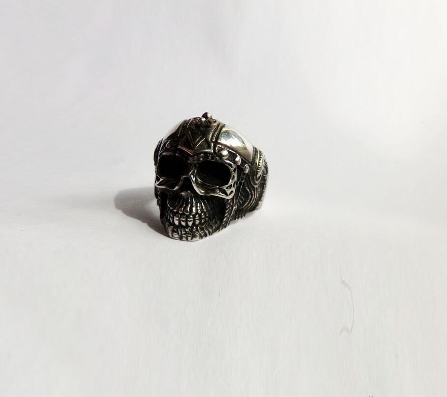

Кольцо в виде черепа Maxi Silver 5618 ZL, размер 17