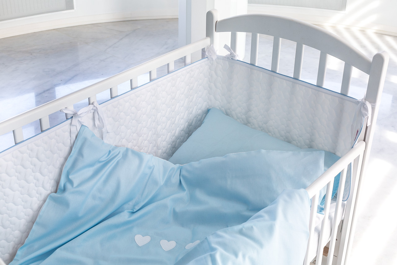 

Комплект постельного белья Kiddy Fusion Сатин с вышитыми сердечками 100х140 см Бело-голубой (97)