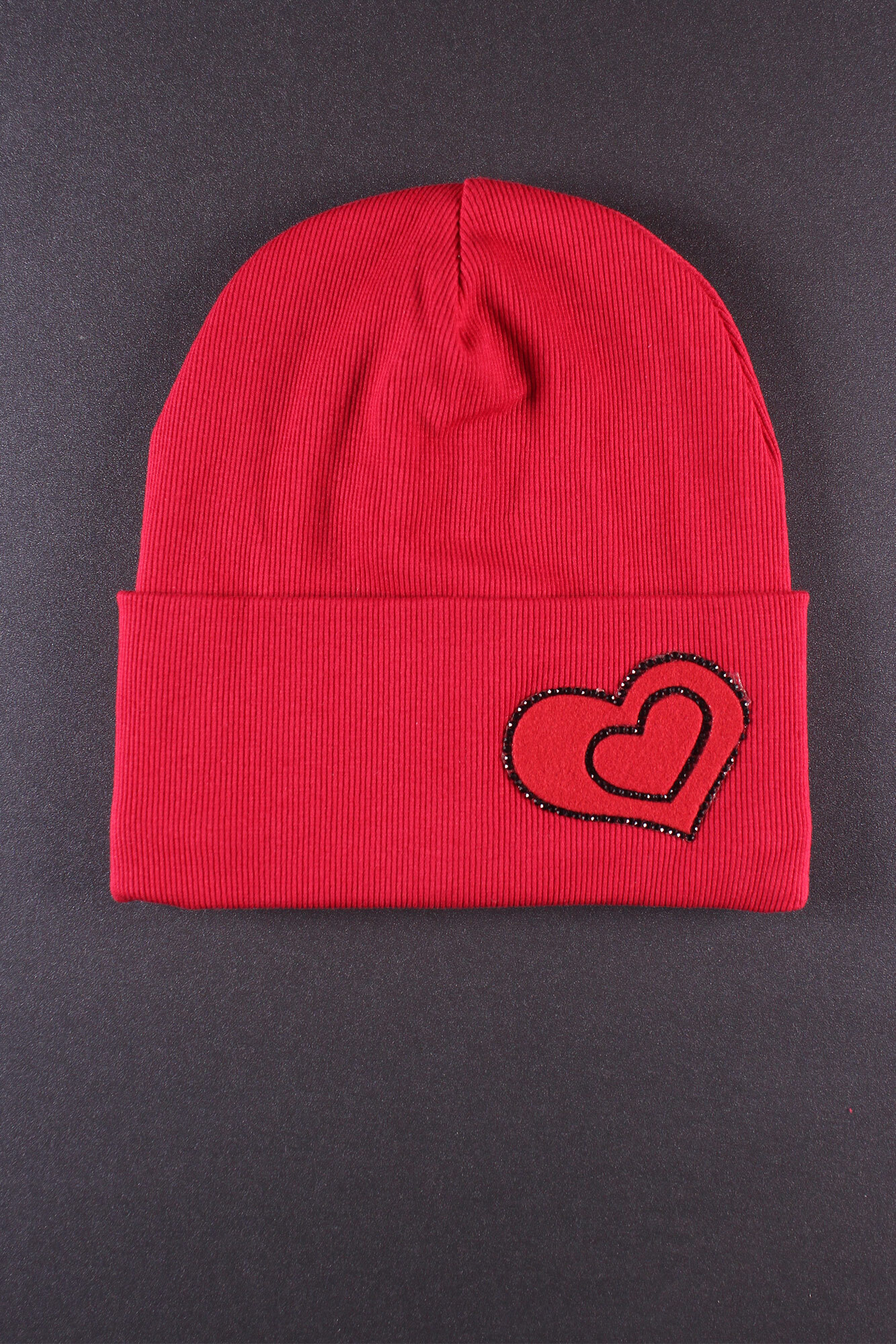 

Шапка Garne Red Heart Красный
