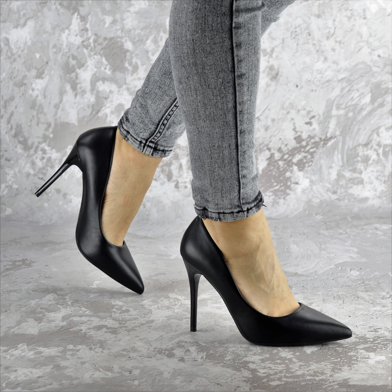 

Туфли женские на каблуке Fashion Fleetwood 2362 38 размер 24,5 см Черный