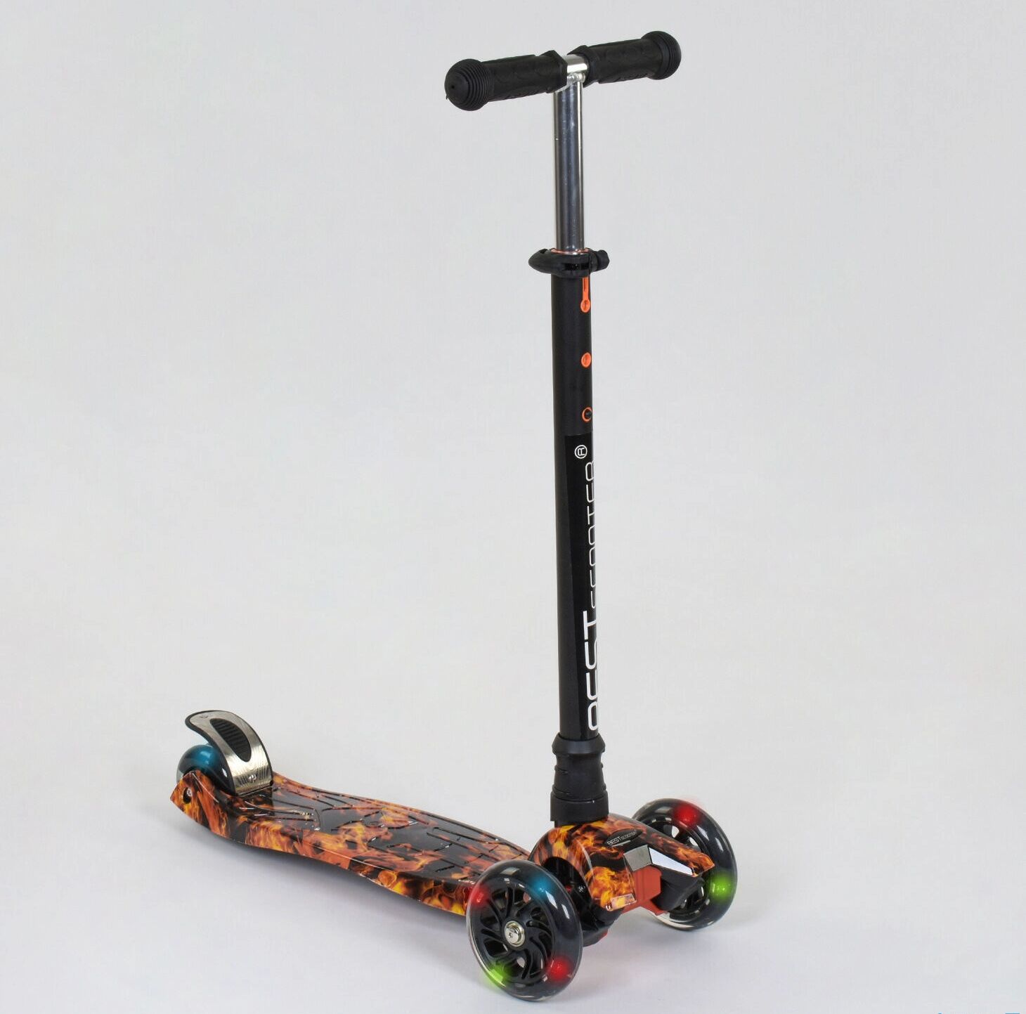 

Самокат трехколесный Best Scooter Maxi А 24661 /779-1310 Съемный руль Колеса полиуретан Черный с оранжевым