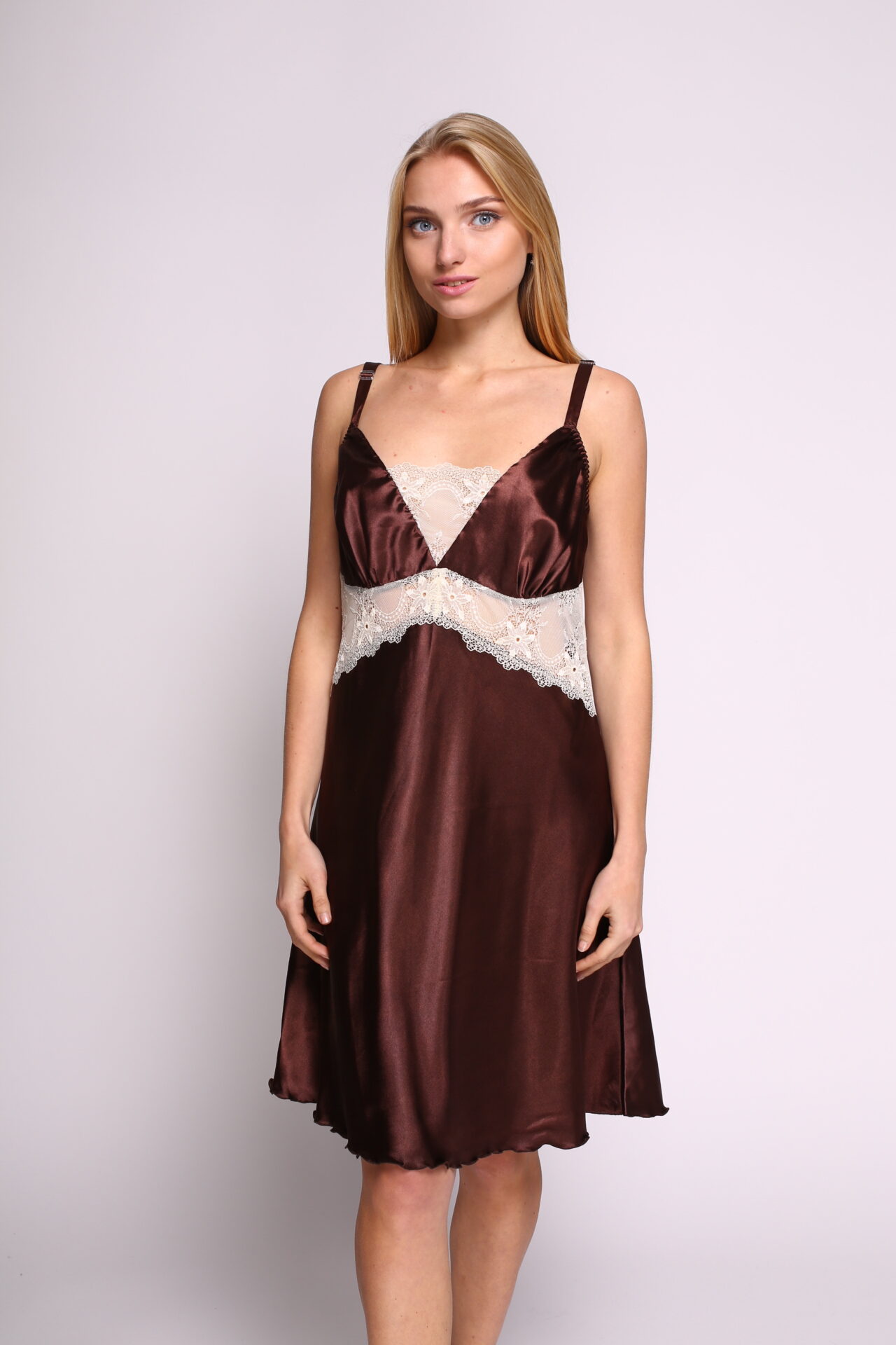 

Сорочка стрейч атлас с кружевом коричневая с шампанью Serenade 1052 brown/champagne 3XL (0509)