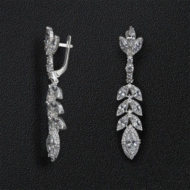 

Серебряные серьги с фианитами 2200-про