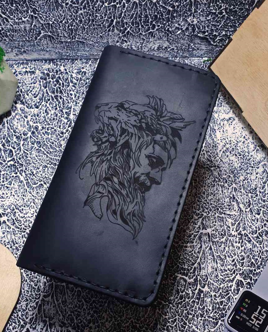 

Кожаный кошелек unisex клатч черного цвета человек лев натуральная кожа