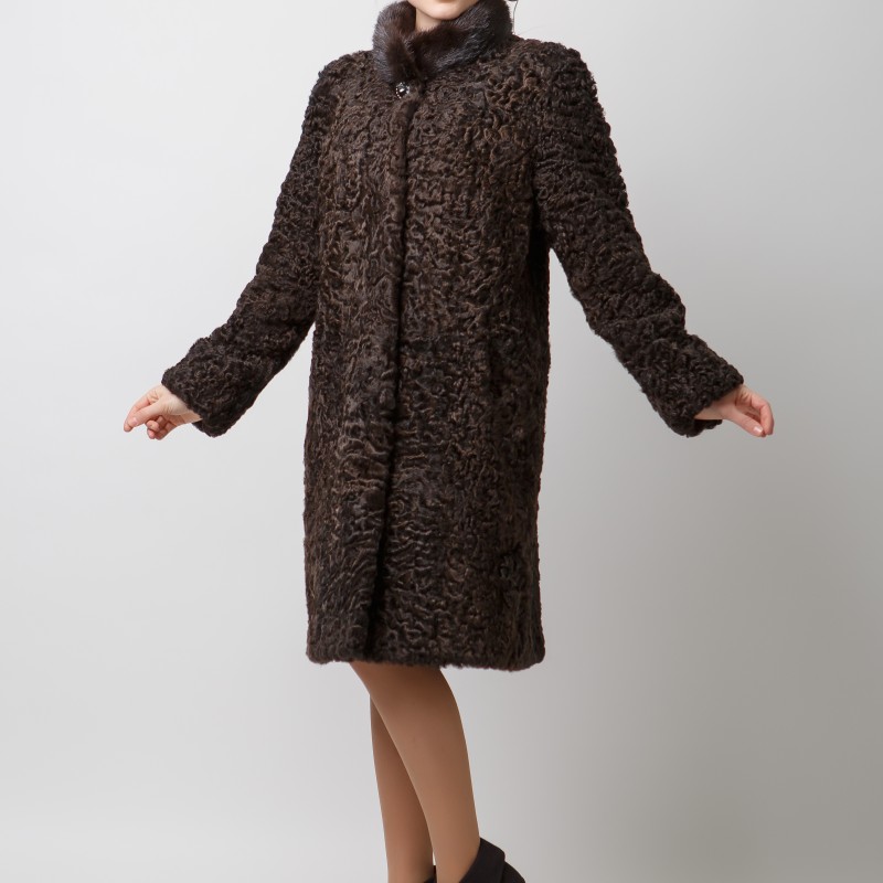 

Шуба из меха каракуля Miss Lora Гладкая One Size Коричневая (9089)